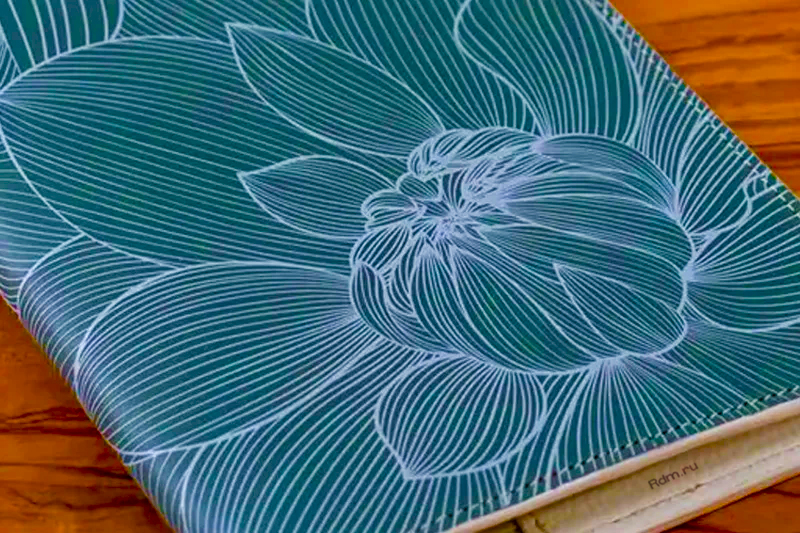 Планшетный уф принтер Roland LO-300-F2 печатает высококачественные изображения