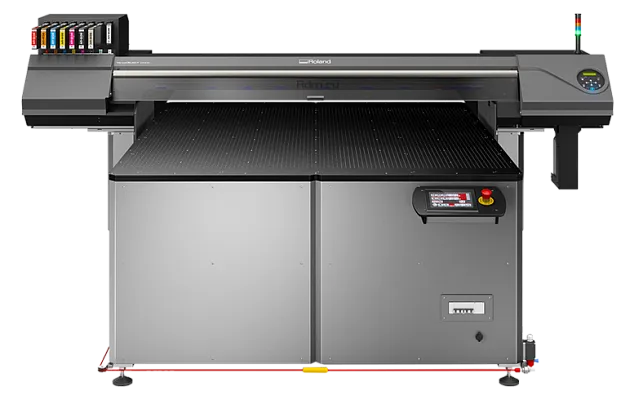 CO-640i-F3 - широкоформатный планшетный уф принтер Roland серии VersaOBJECT рис.1