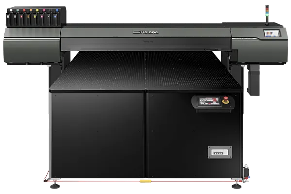 LO-640-F3 - широкоформатный планшетный уф принтер Roland серии VersaOBJECT