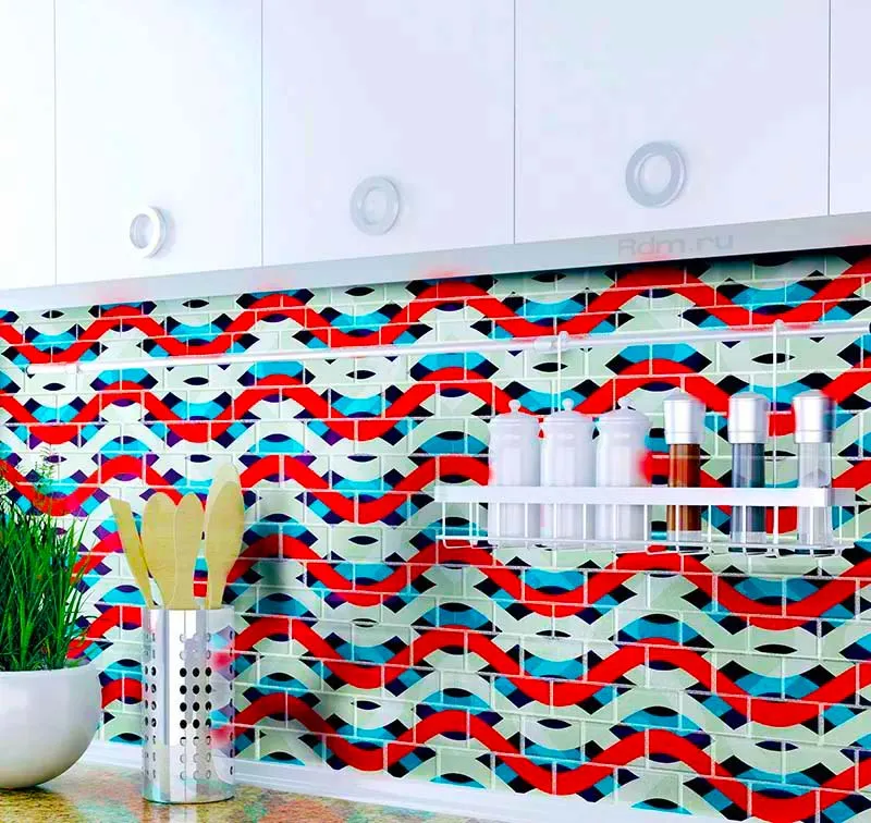 Планшетный уф-принтер Roland EU-1000MF печатает на керамике и акриле 