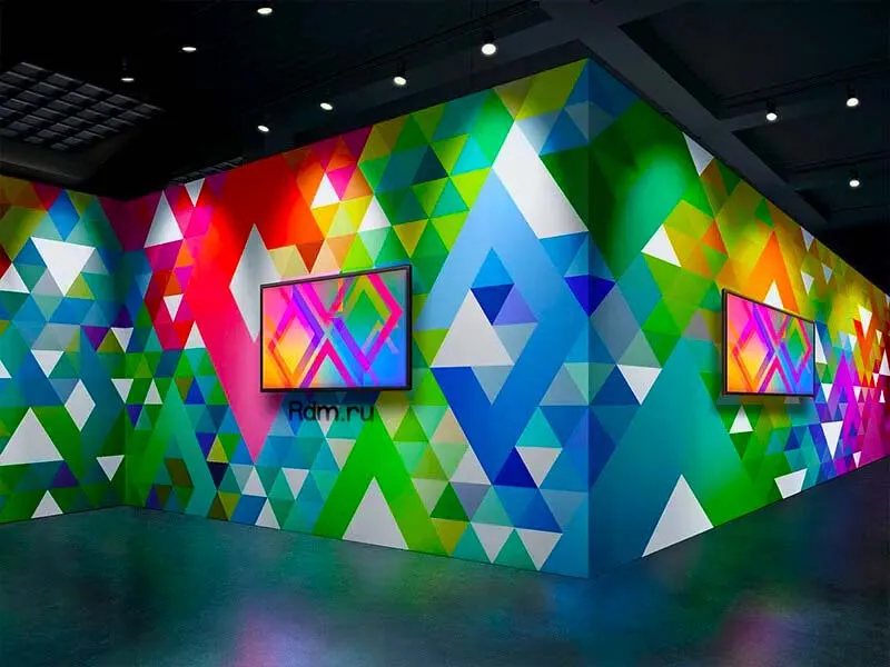 Обои для оформления выставок, различных мероприятий печатают принтеры Roland DG